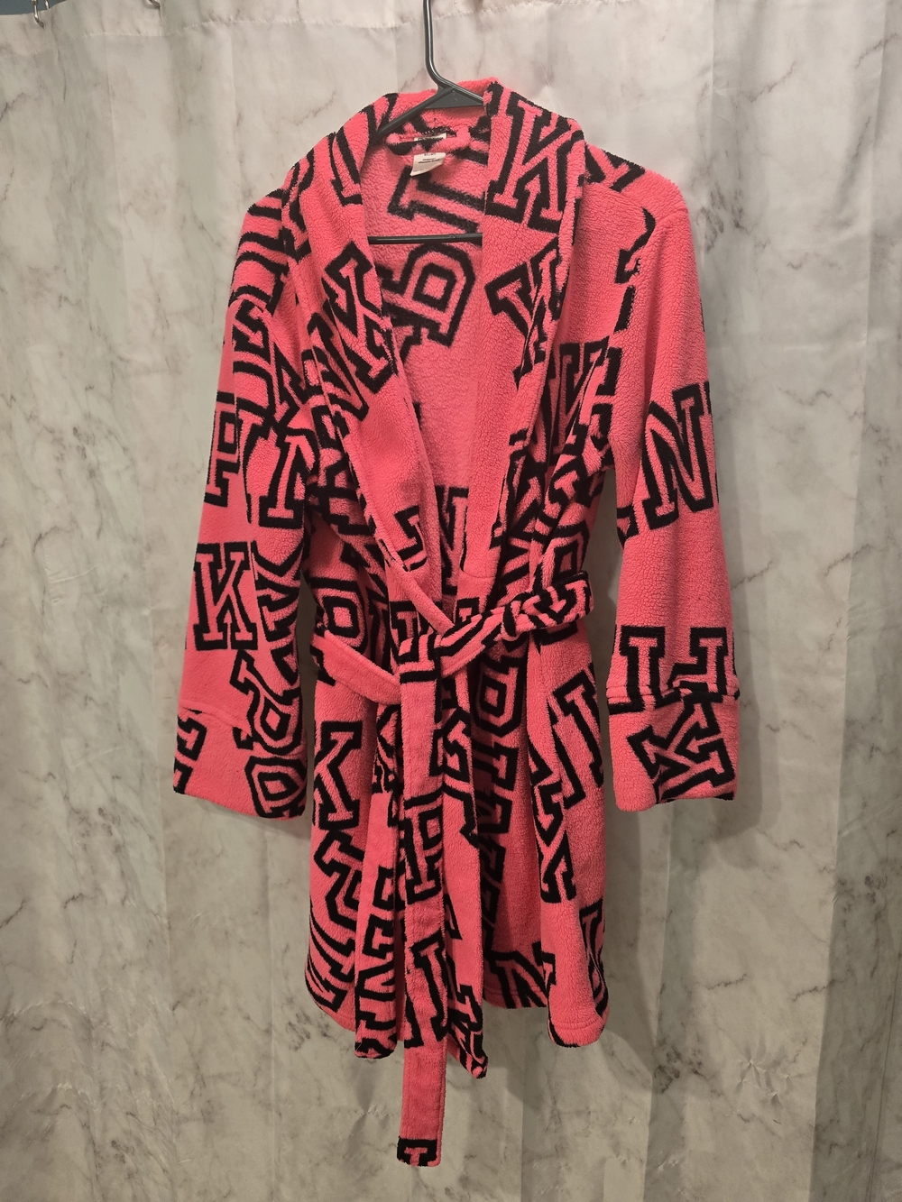 PINK Victoria's Secret Coral Pink Plush Logo Robe with Black Print